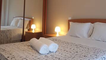 2 bedrooms, iron/ironing board, travel crib, free WiFi