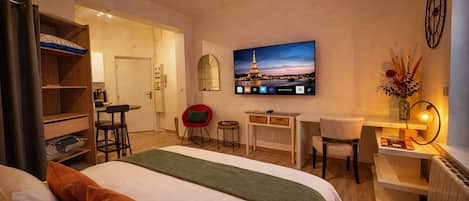 1 bedroom, iron/ironing board, WiFi