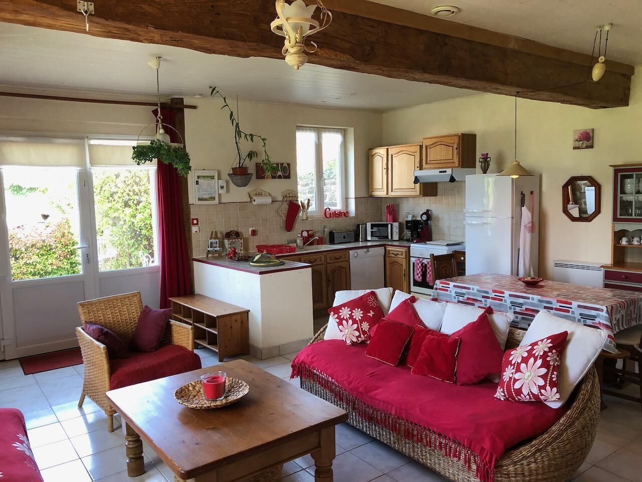 Télévision, cheminée