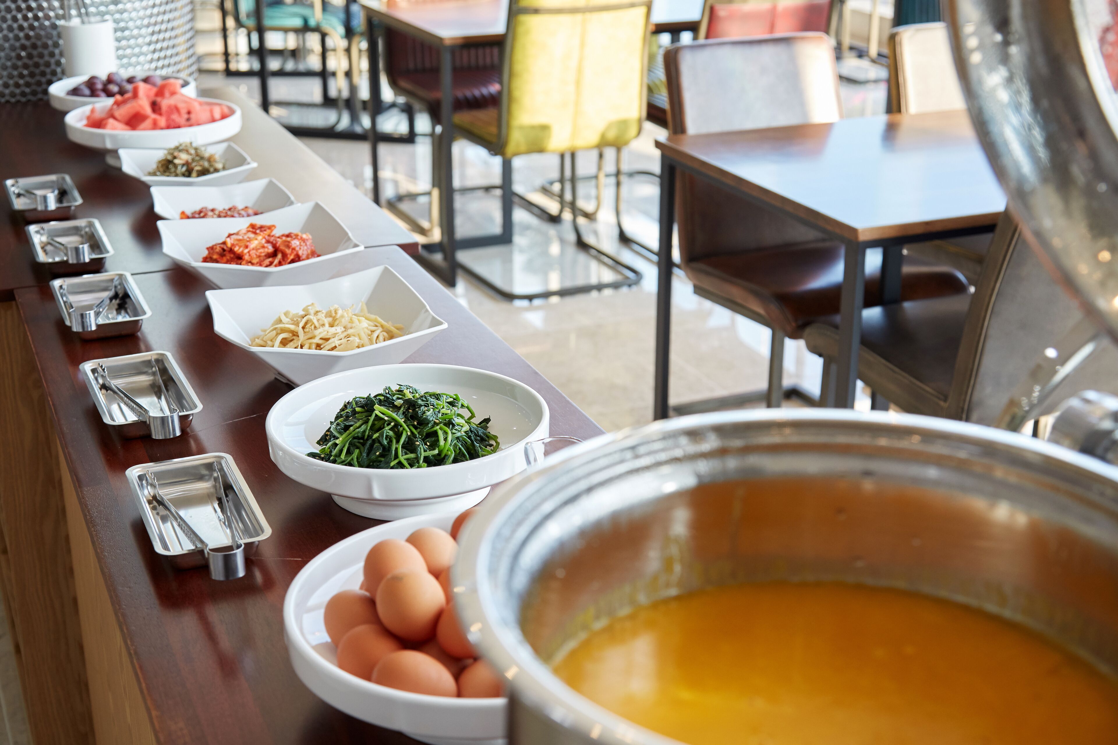 daily buffet breakfast (krw 10000 per person)