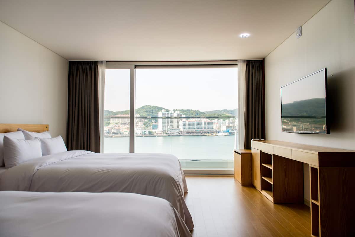 suite | view from room