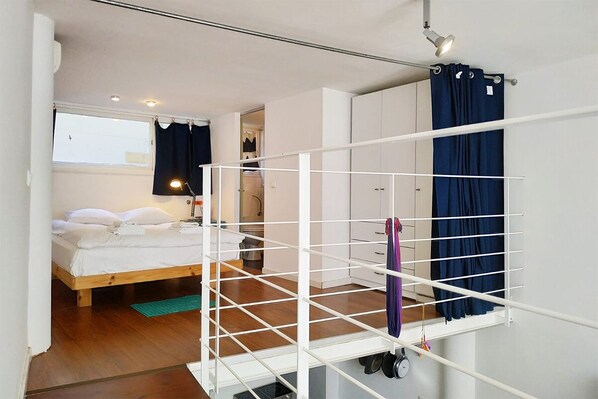 Suite estudio clásica | Ropa de cama de alta calidad y decoración personalizada 