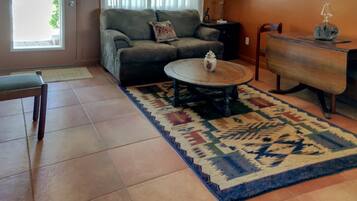 智能電視、書籍