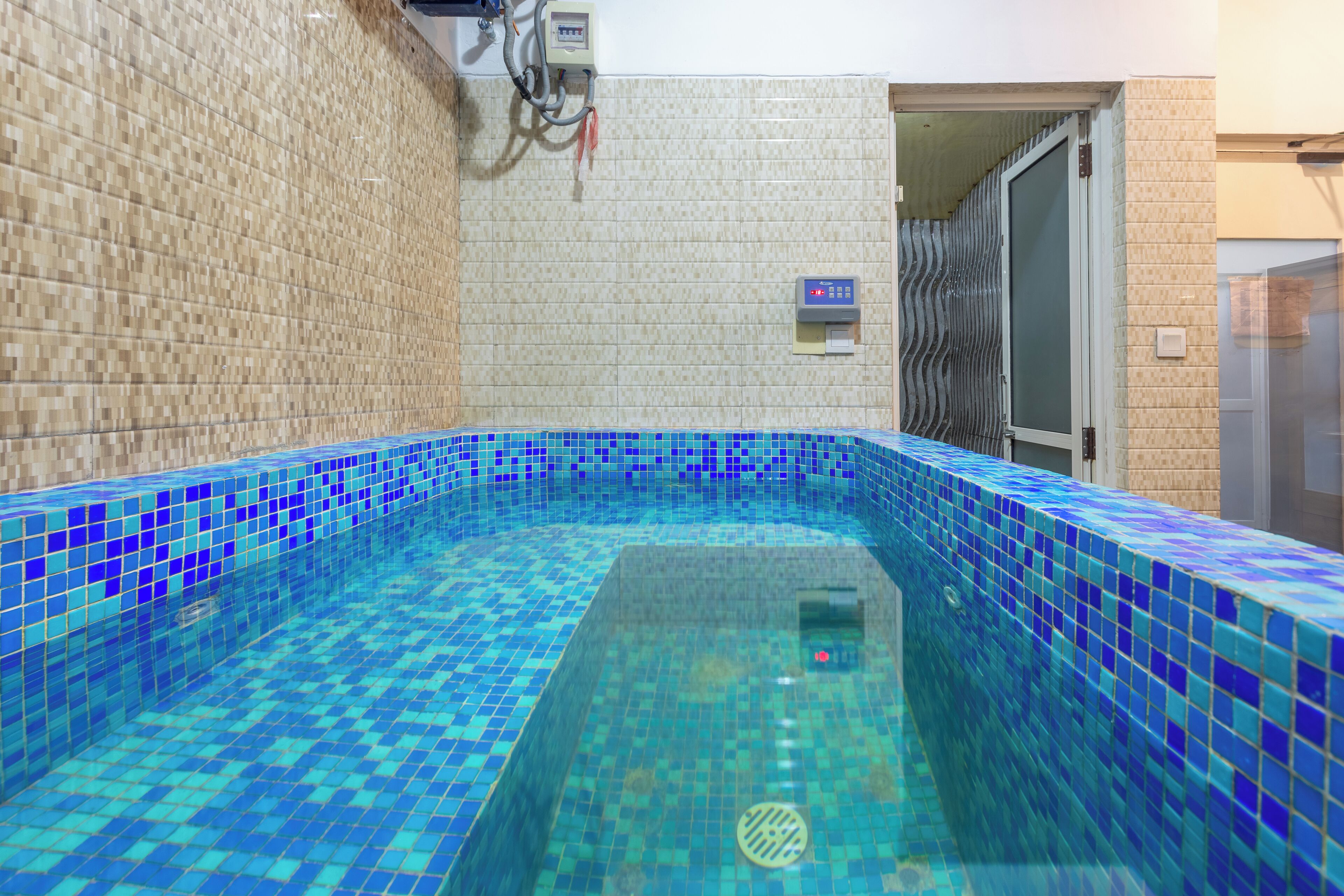 Bañera de hidromasaje interior