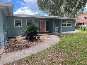 Exterior detail - King's Bay Vacation Home (Crystal River)