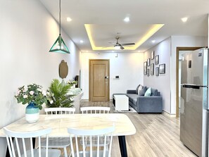Apartment, 2 Bedrooms (No View) | Living area | Flat-screen TV