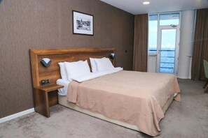 Deluxe Double Room, Balcony