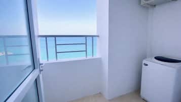 Apartamento panorâmico, 2 quartos | Sacada