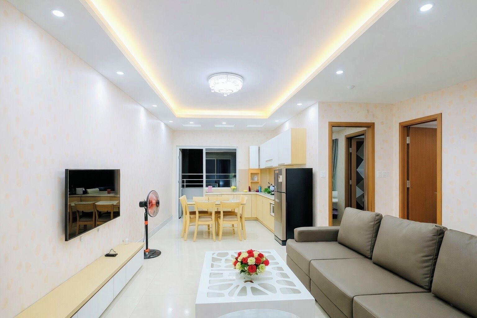 2 bedrooms, premium bedding, pillow-top beds, desk