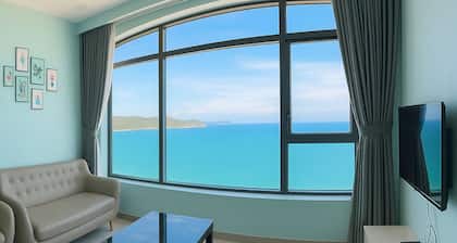 HQH Sea View Apartment