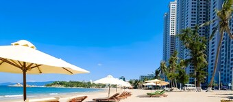 HQH Sea View Apartment