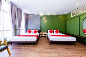 Deluxe Quadruple Room - Seven A Hotel (Da Lat)
