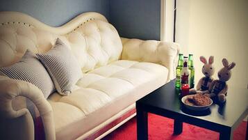 Room | Living room | Flat-screen TV
