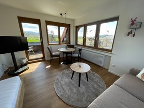 Comfort Double Room | Living area - Hirschenstube Gästehaus Gehri (Waldkirch)