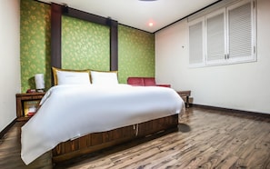 Standard Room | Desk, soundproofing, free WiFi