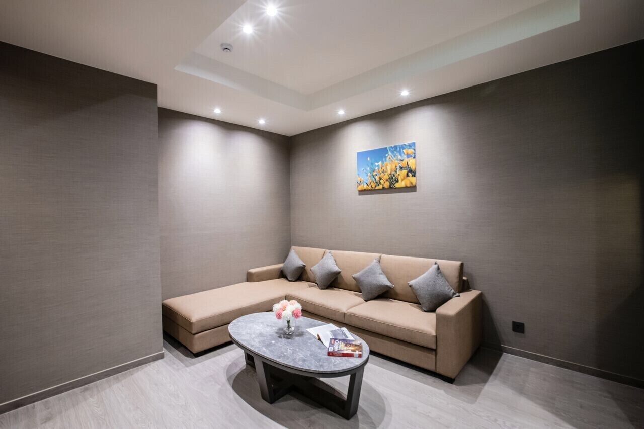 exclusive quadruple room | 1 bedroom, in-room safe, desk, laptop workspace