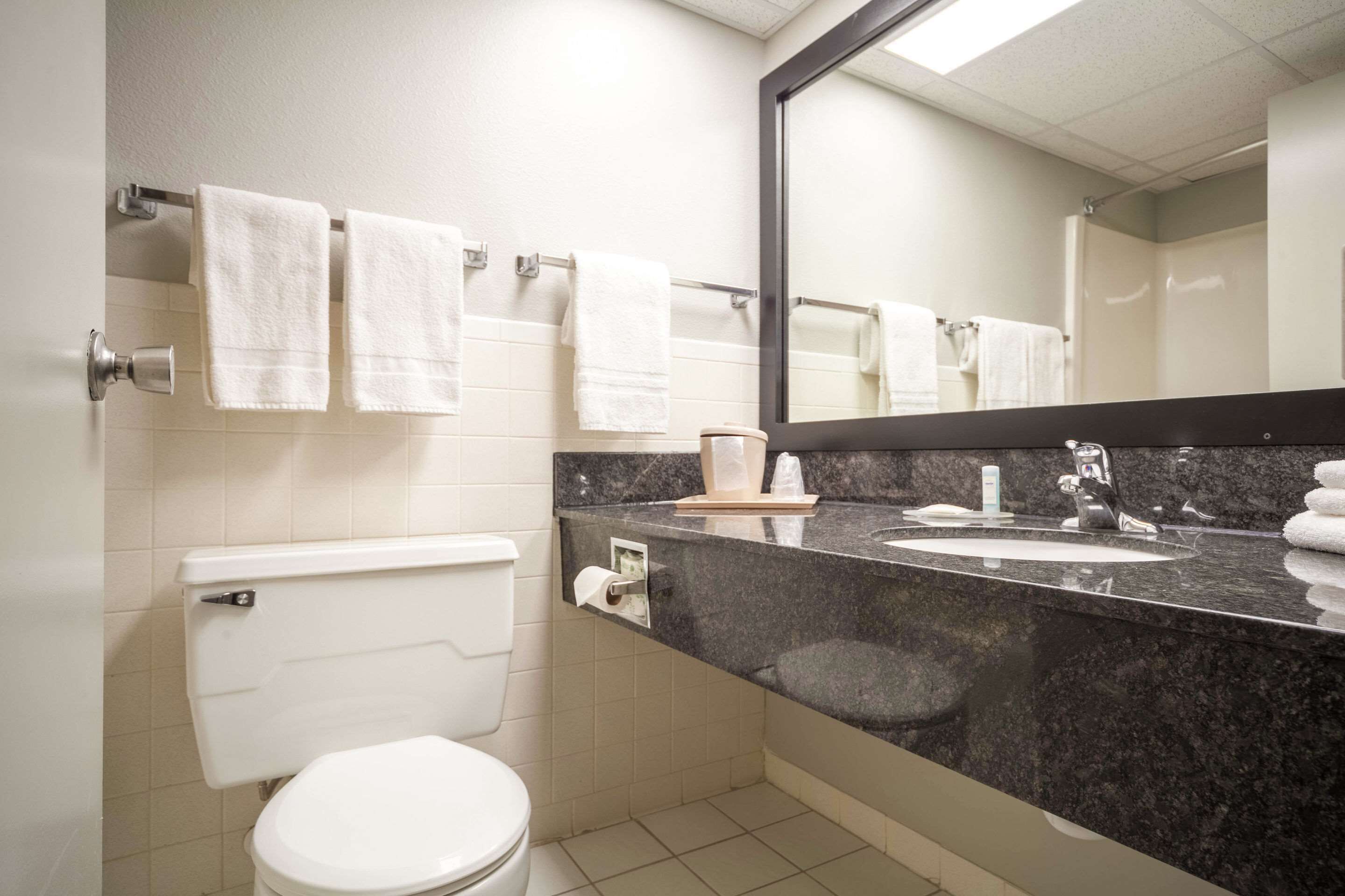 suite, 1 queen bed, non smoking (efficiency) | desk, blackout curtains, iron/ironing board, free cots/infant beds