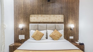 Standard Double Room | Rollaway beds (surcharge), WiFi (free) - Hotel Oyster (Mumbai)