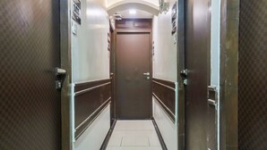 Lobby - Hotel Oyster (Mumbai)