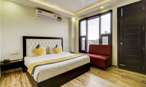 Iron/ironing board, rollaway beds, free WiFi, bed sheets - Treebo Trend Surya Residency (Dehradun)