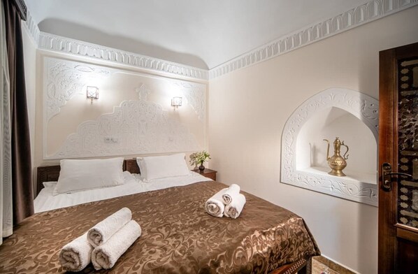 Traditional Double Room | Free WiFi, bed sheets