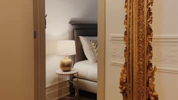 1 chambre, literie de qualité supérieure, minibar, bureau