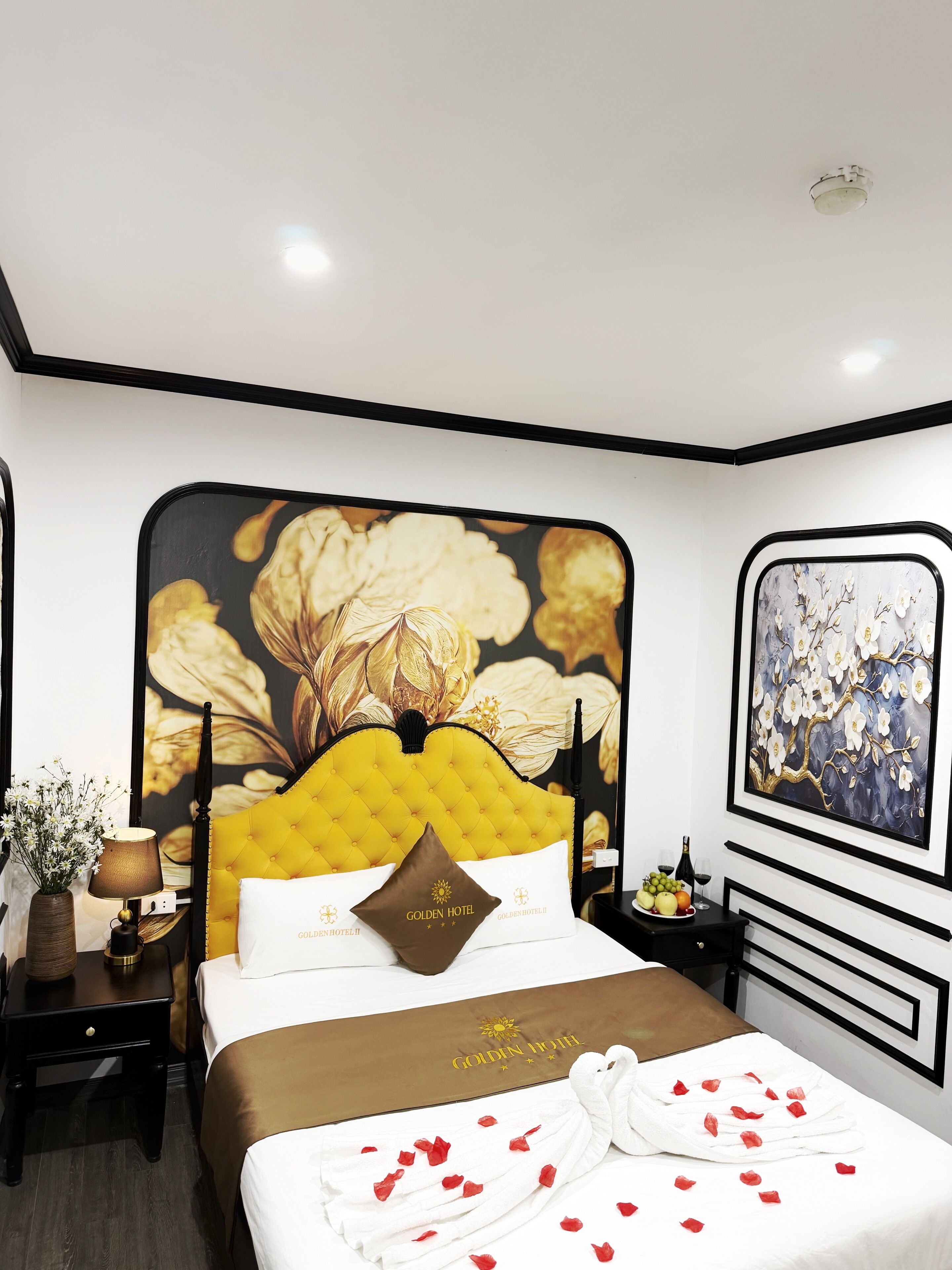 Photo - Golden Hotel