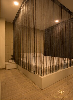 Superior Double Room | 1 bedroom, minibar, desk, soundproofing