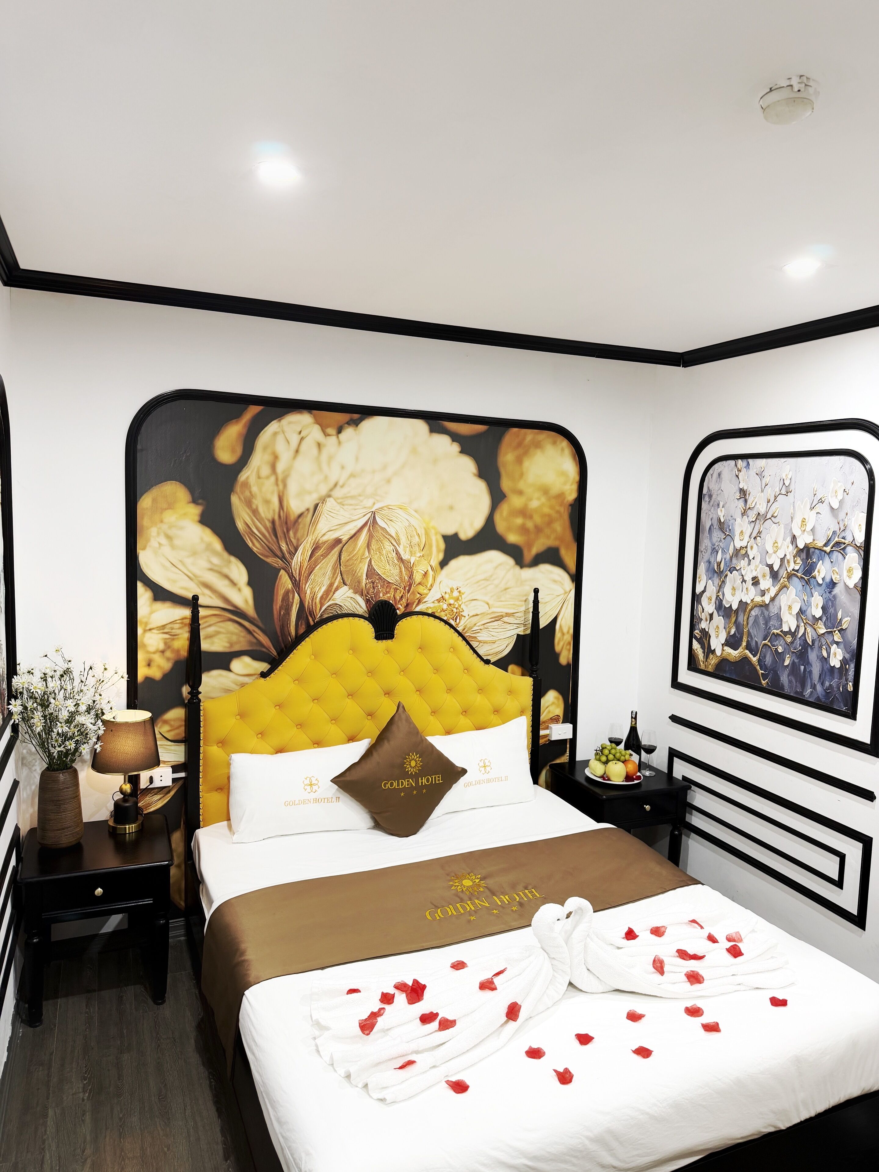 Photo - Golden Hotel