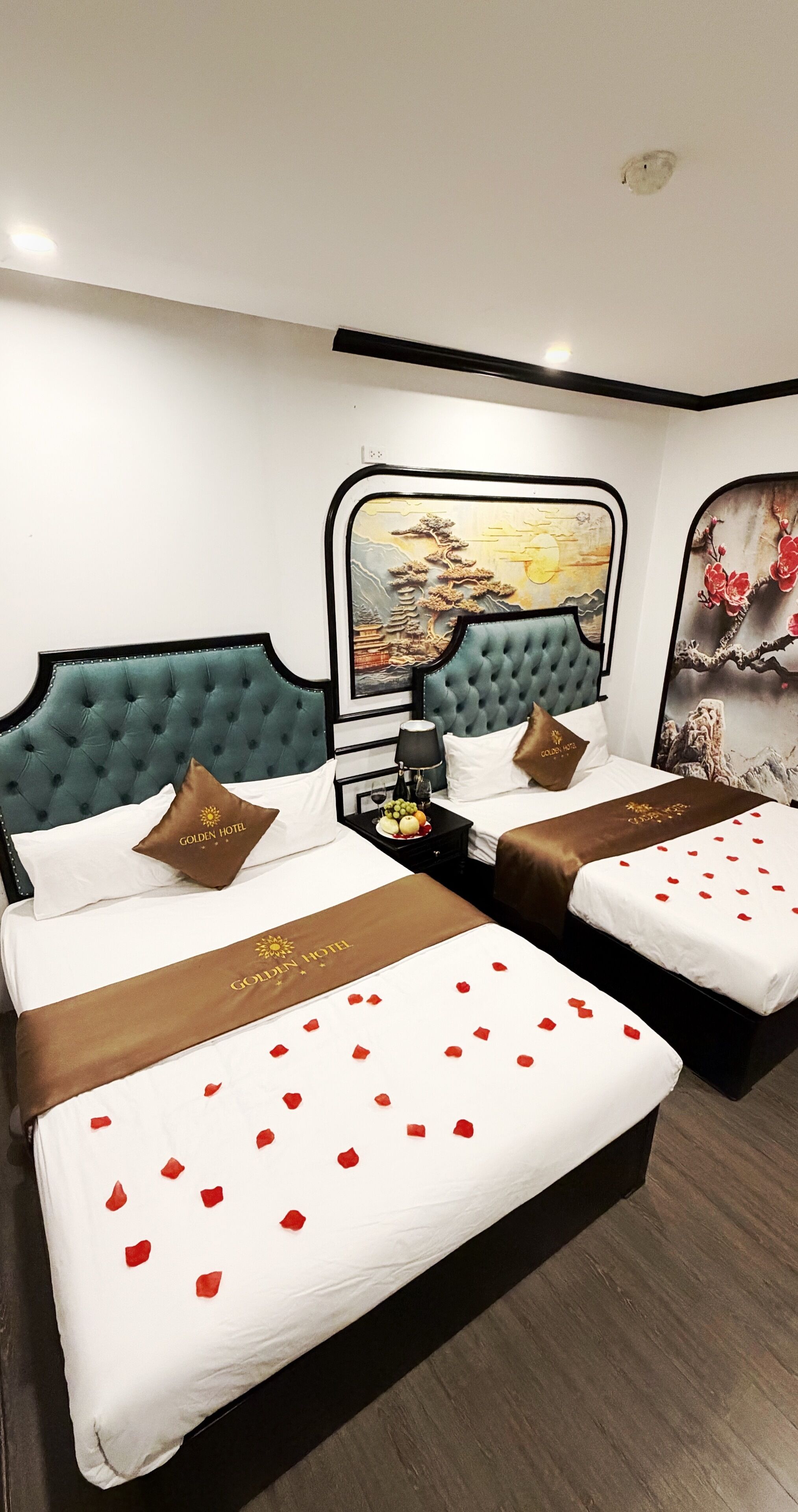 Photo - Golden Hotel