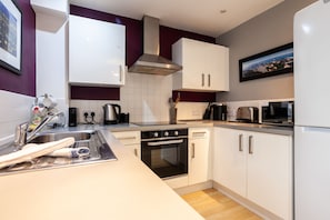 Private kitchen - Lakeside view - Manchester townhouse (Manchester)