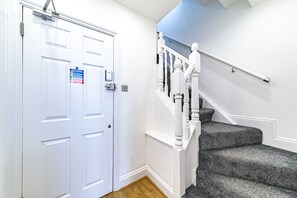 Apartment - Split Level