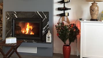 Luxury Room (Zeytin) | Egyptian cotton sheets, premium bedding, down comforters