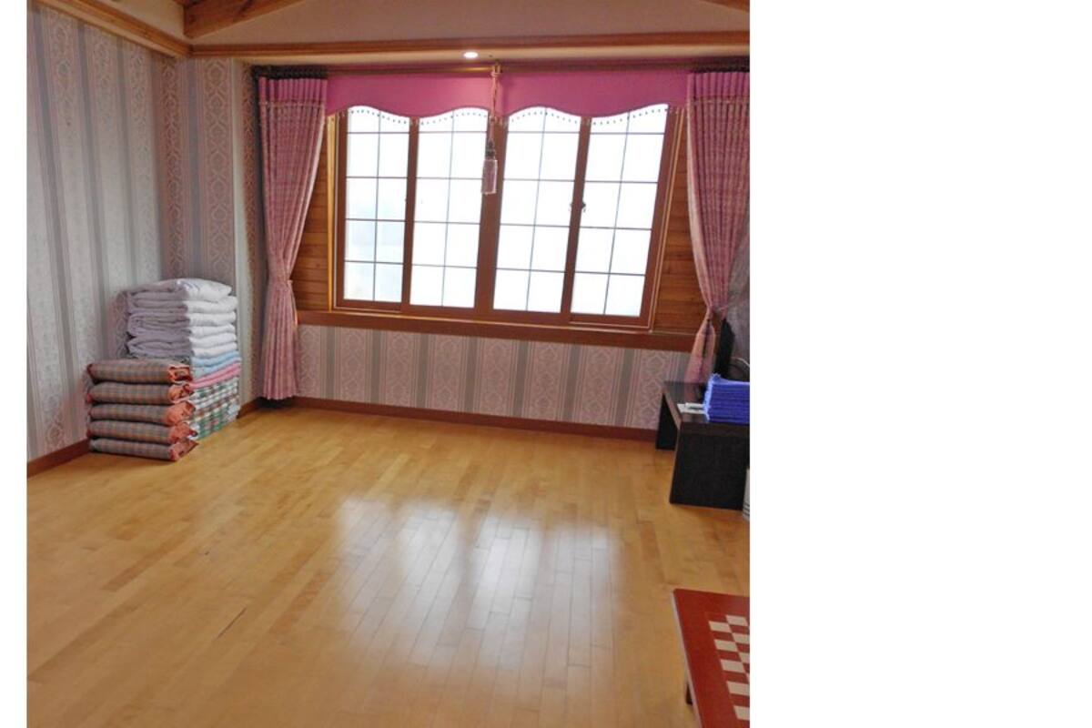 Chambre traditionnelle (Pre-contact is required for Booking) | Accès au Wi-Fi (inclus), literie fournie