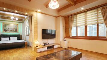 VIP - Pre-contact is required for reservation | WiFi (free), bed sheets
