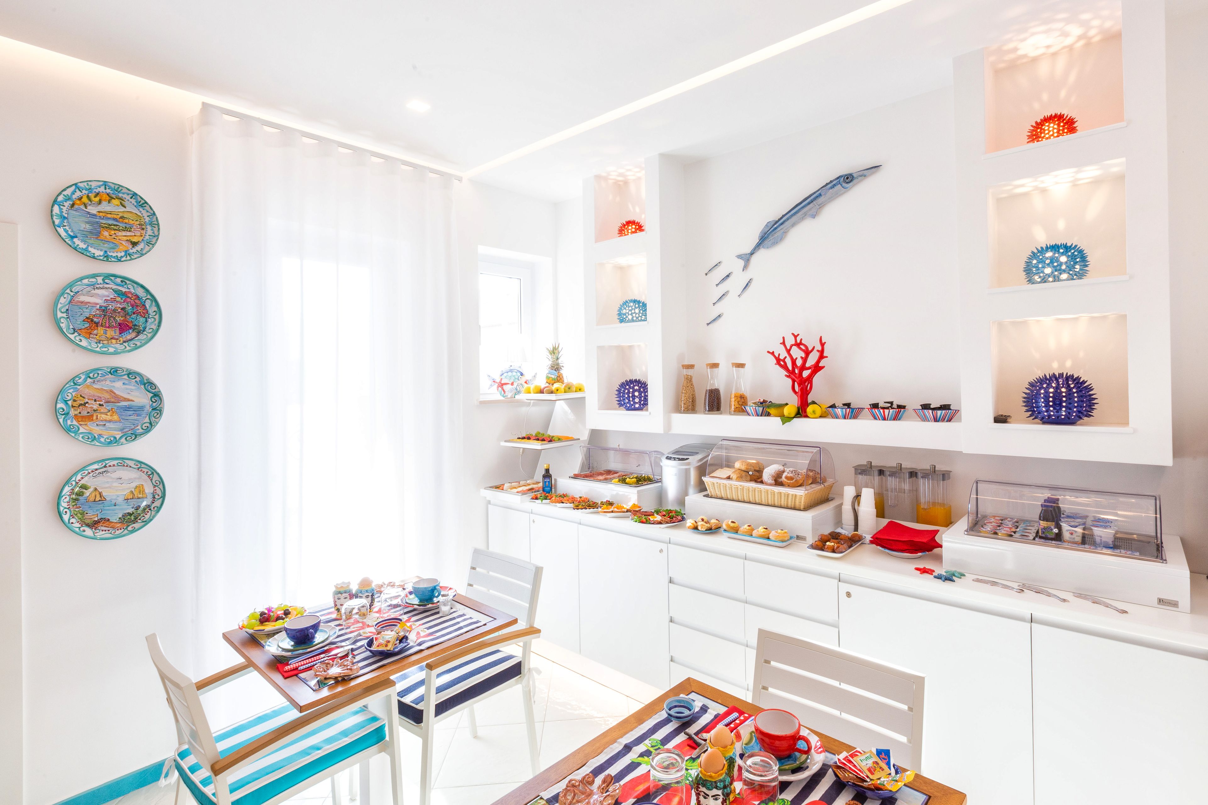 Desayuno de autoservicio incluido todos los días