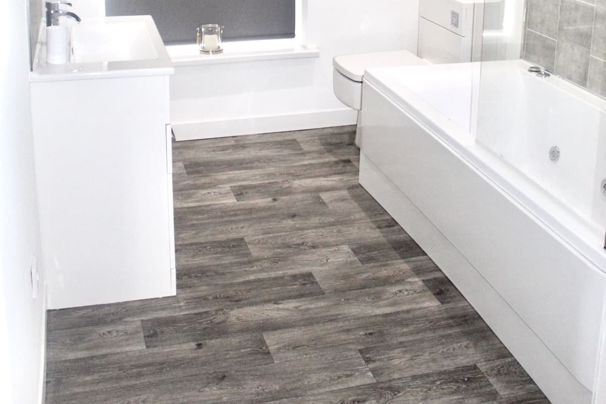 Apartamento superluxo, banheira de imersão (Reads Boyd) | Banheiro