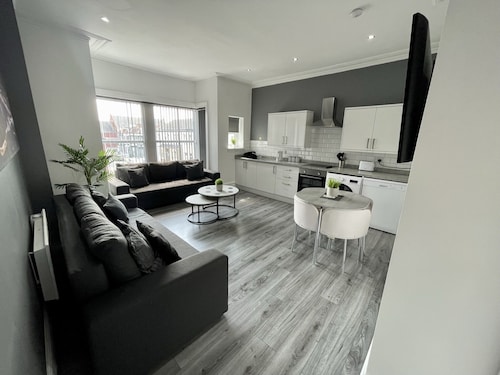 Reads Luxury Apartments