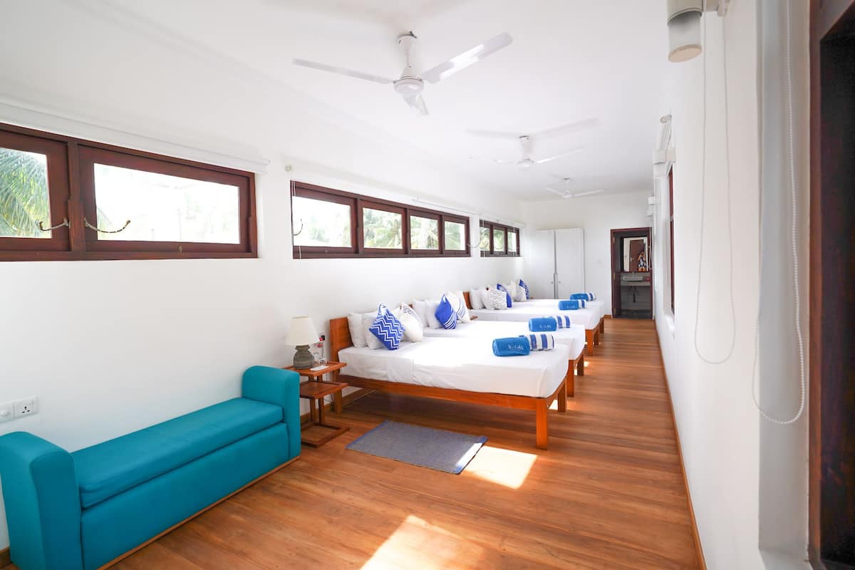 Quadruple Room | In-room safe, blackout curtains, free WiFi, individually furnished