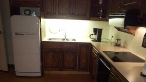 Shared fridge, shared microwave, paper towels - Apartment or Rooms in Raufarhöfn (Raufarhofn)