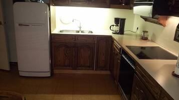 Fridge, microwave, paper towels