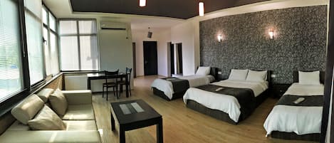 Family Room, Balcony (400) | 1 bedroom, minibar, soundproofing, iron/ironing board
