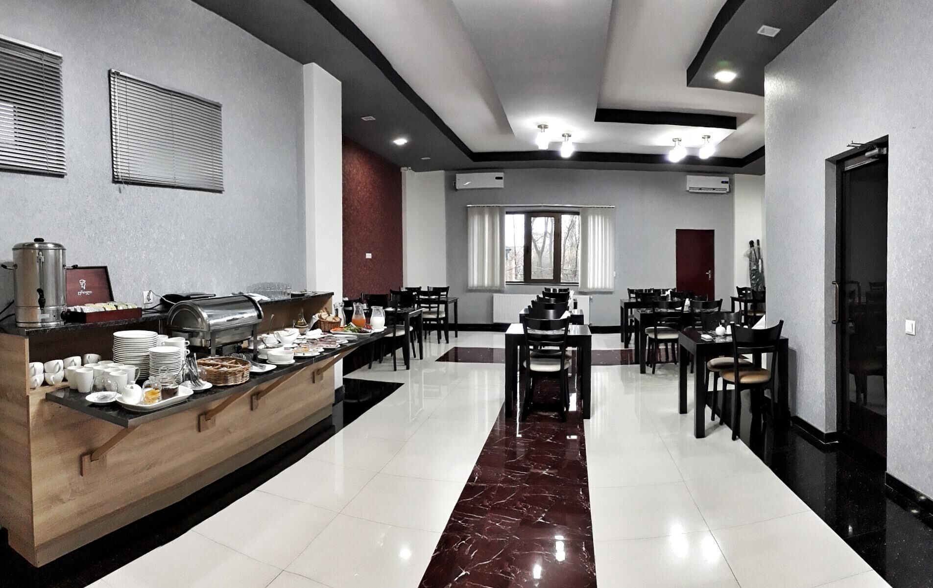 Daily buffet breakfast (GEL 10 per person)