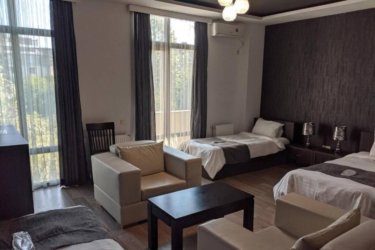 Triple Room, Balcony (301) | Minibar, soundproofing, iron/ironing board, rollaway beds (surcharge)