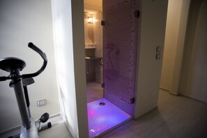 Doppia Luxury (Puccini) | Bagno | Set di cortesia gratuito, asciugacapelli, bidet, asciugamani
