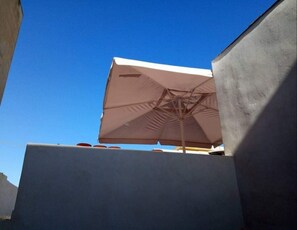 Property grounds - Casammare is a detached house with a terrace (Portopalo di Capo Passero)