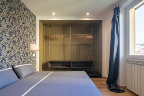 1 habitación, tabla de planchar con plancha, wifi y ropa de cama 
