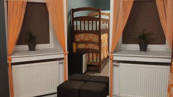 Dortoir Partagé, dortoir mixte, salle de bains commune (6 Beds)