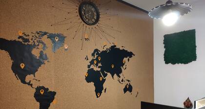 Friends Forever - Hostel