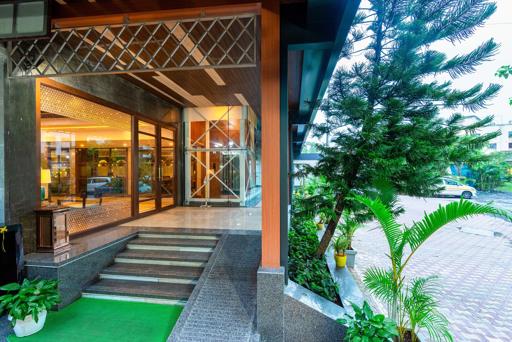 3 Star Hotels